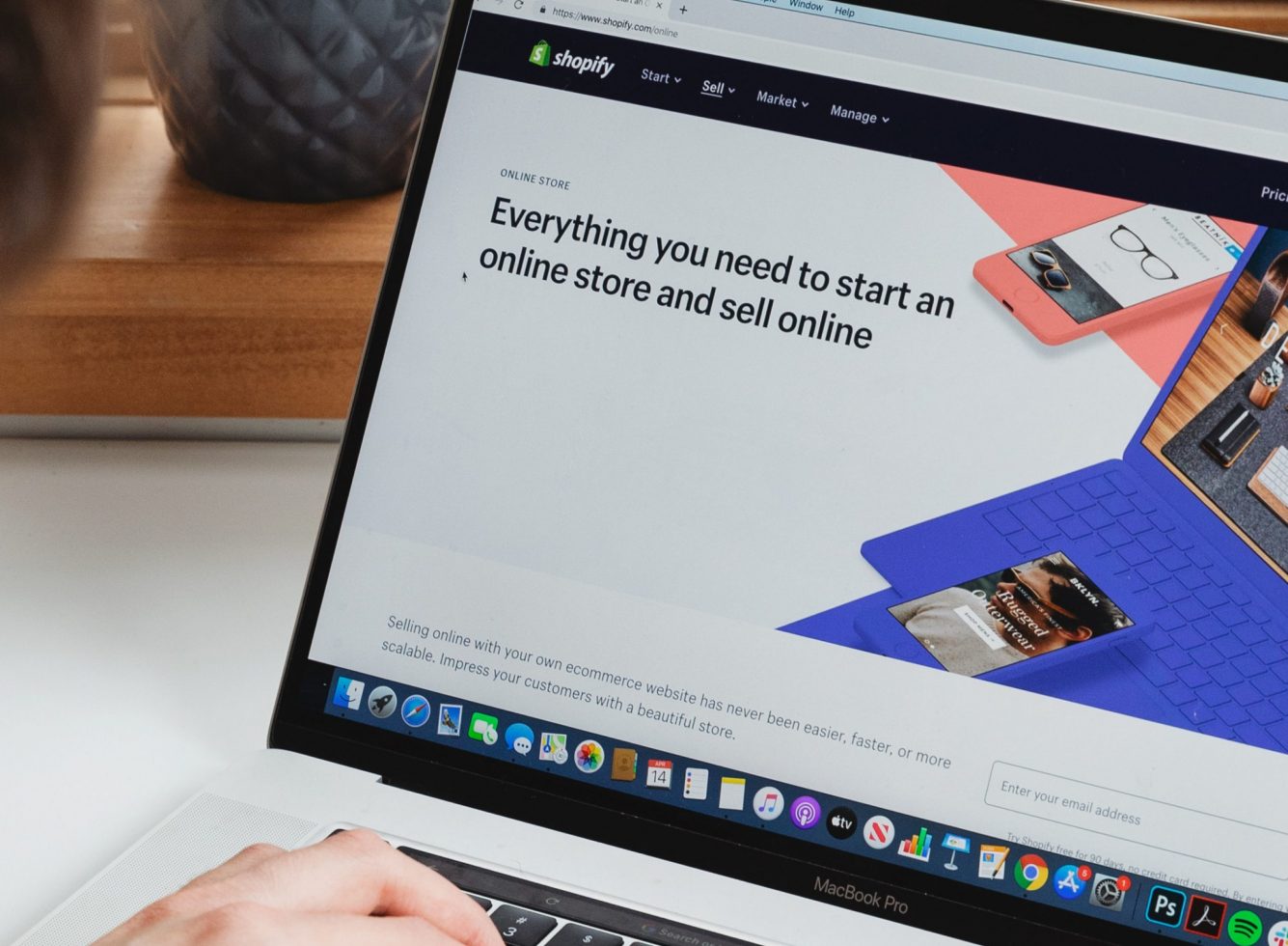 Why Shopify should be at top while choosing ecommerce platform